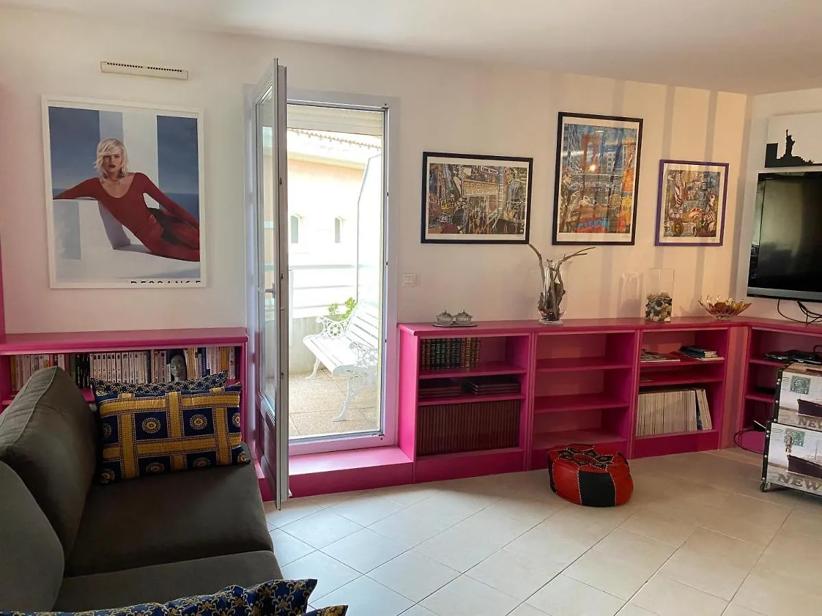 Appartement Ste Maxime Proximite Bord De Mer Sainte-Maxime Holiday home